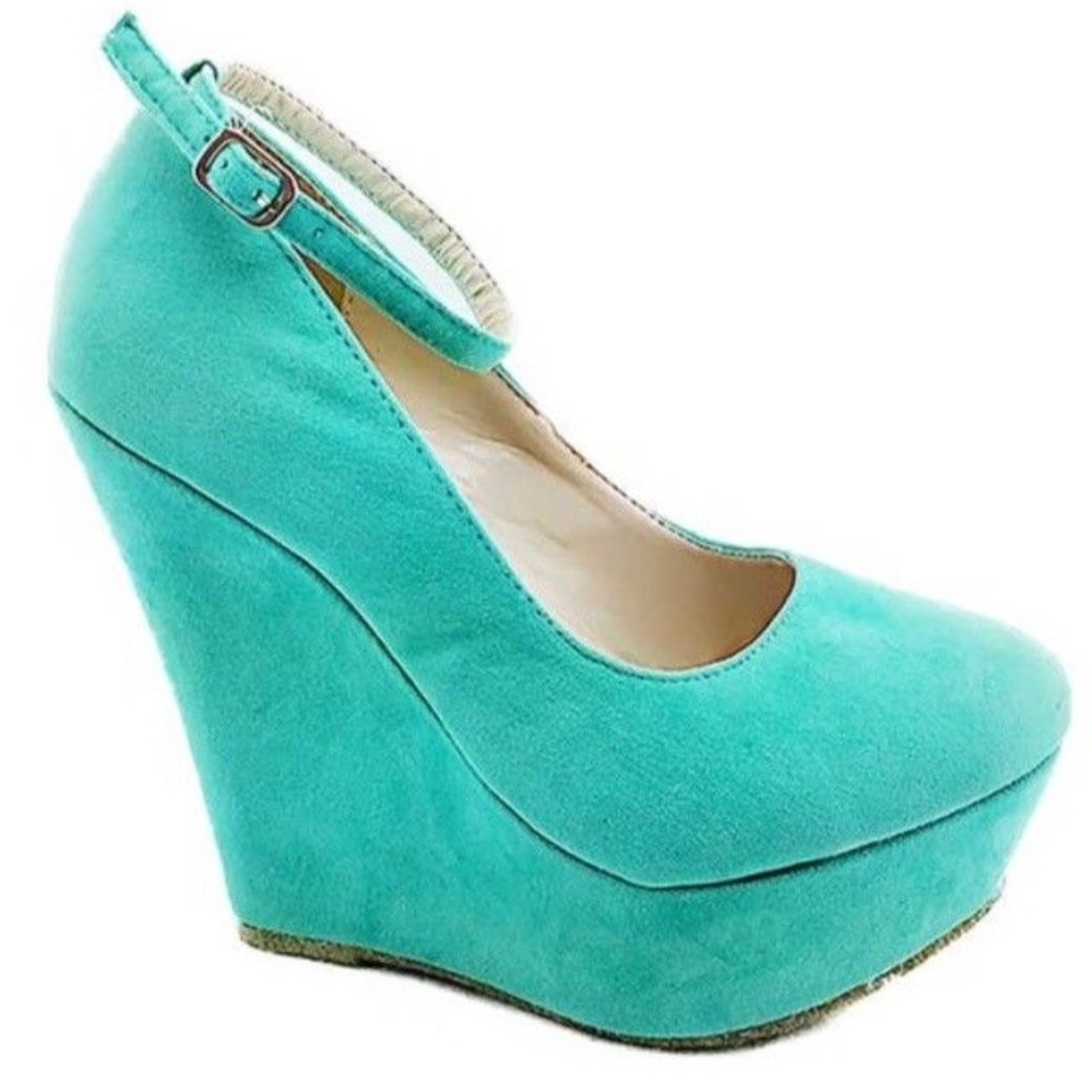 New Comfy Women Mint Wedges